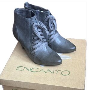 Encanto , Vintage,Black/Gray Bootie size 6M NIB